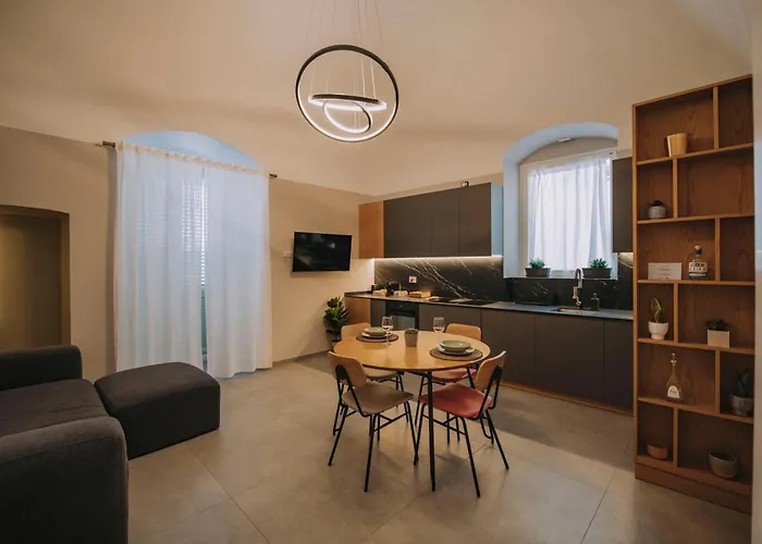 Sea Glow - Luxury Apartment
